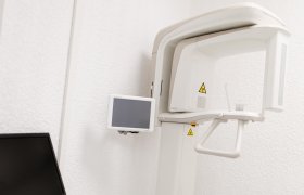 Balta lapė, odontologijos namai, Molėtų filialas - odontologijos klinika Molėtai
