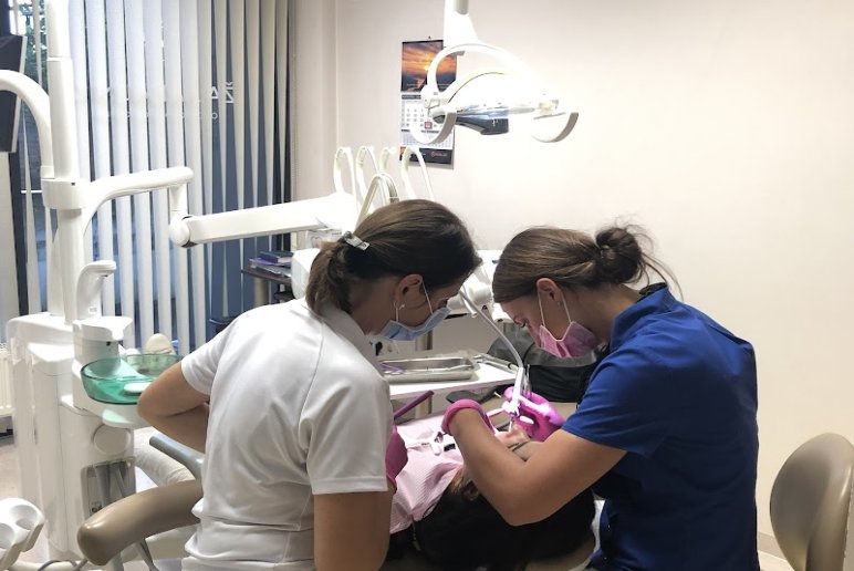 Žaliakalnio odontologijos klinika