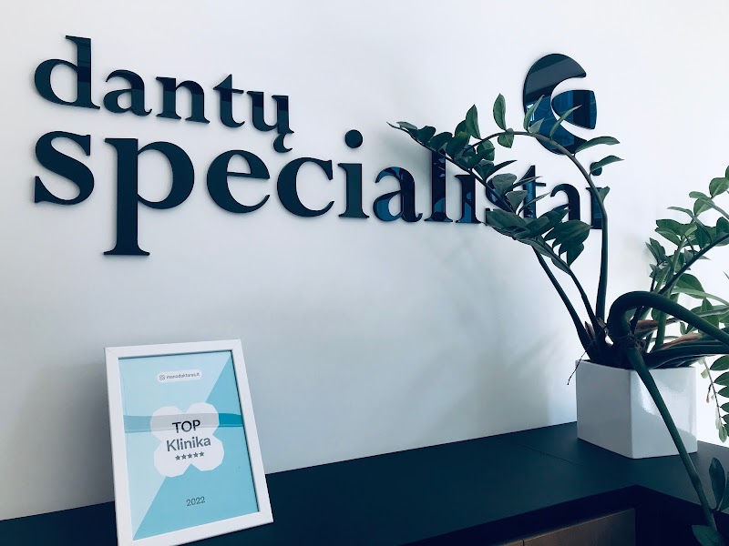 Dantų specialistai, odontologijos klinika - odontologijos klinika Vilnius