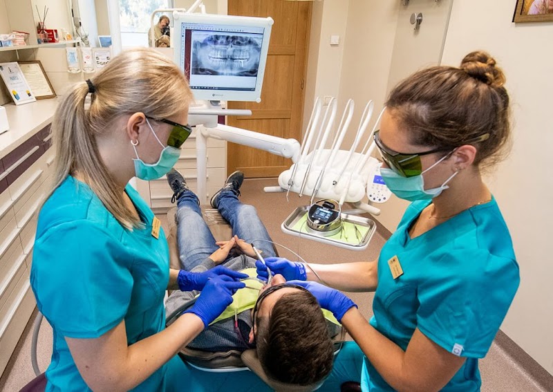 Gražių šypsenų namai, odontologijos klinika - odontologijos klinika Birštonas