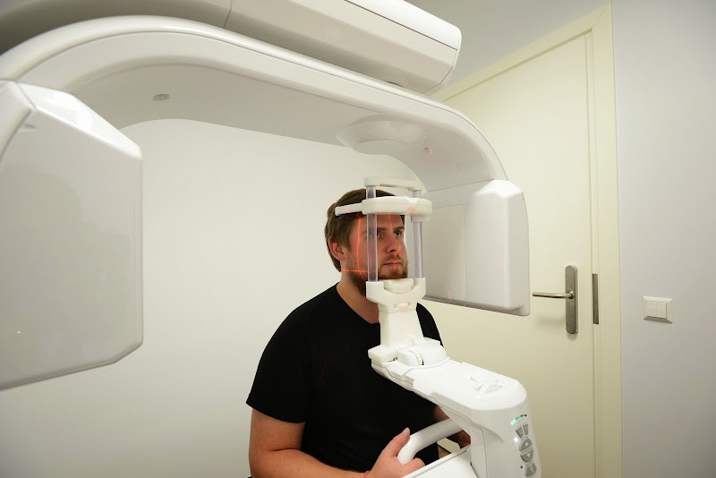 & smile Restauracinės odontologijos centras - odontologijos klinika Kaunas