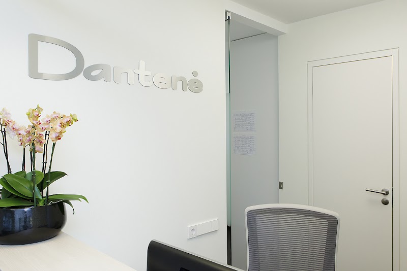 Dantenė, odontologijos klinika Jasanta - odontologijos klinika Kaunas